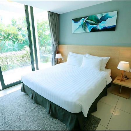 Okinawa Villas And Beach Club - Oceanami Resort Лонгхай Екстер'єр фото
