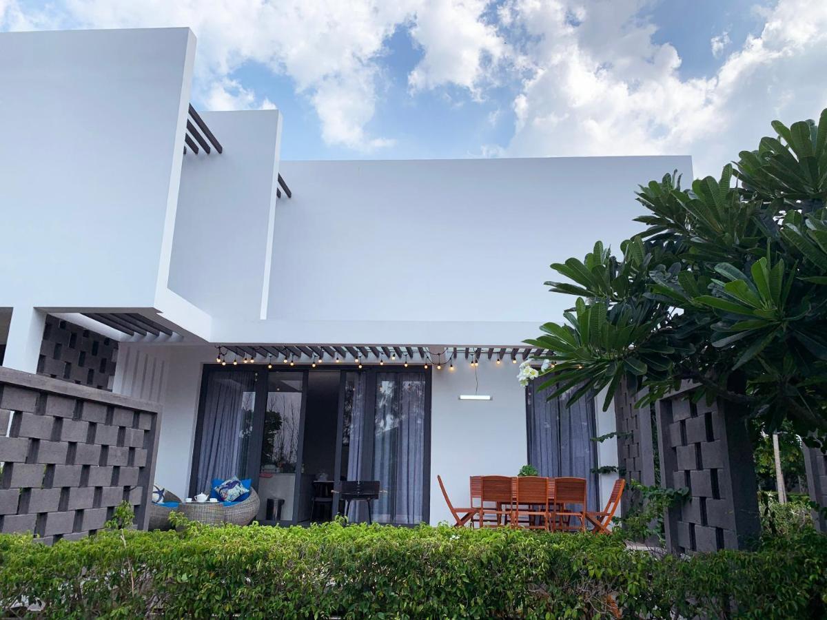 Okinawa Villas And Beach Club - Oceanami Resort Лонгхай Екстер'єр фото